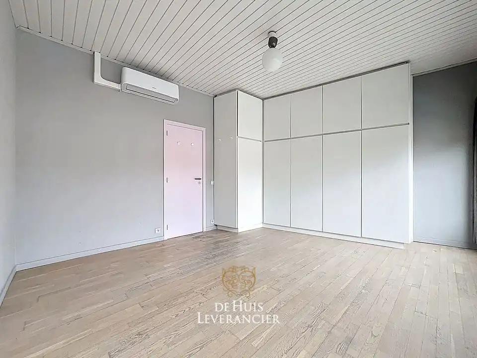 Stijlvol gerenoveerd energiezuinig duplex-appartement (3 slaapkamers – 137 m²) met tuin foto 29