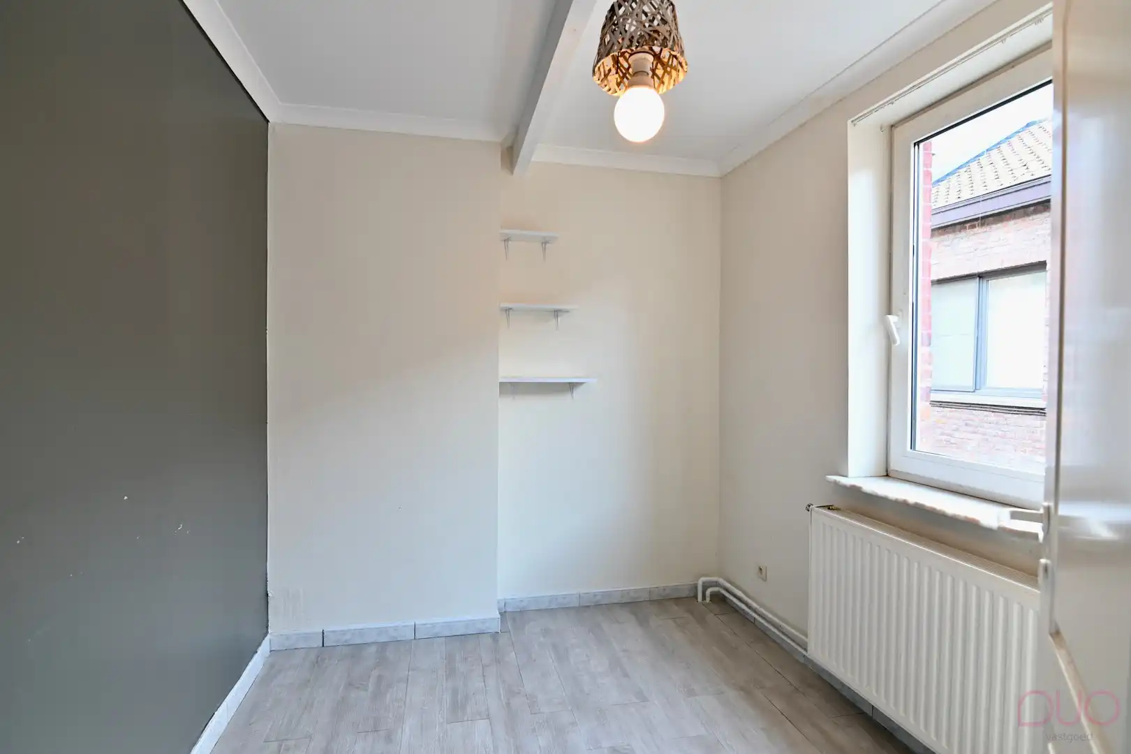 Op te frissen stadswoning met drie slaapkamers in rustige buurt foto 8