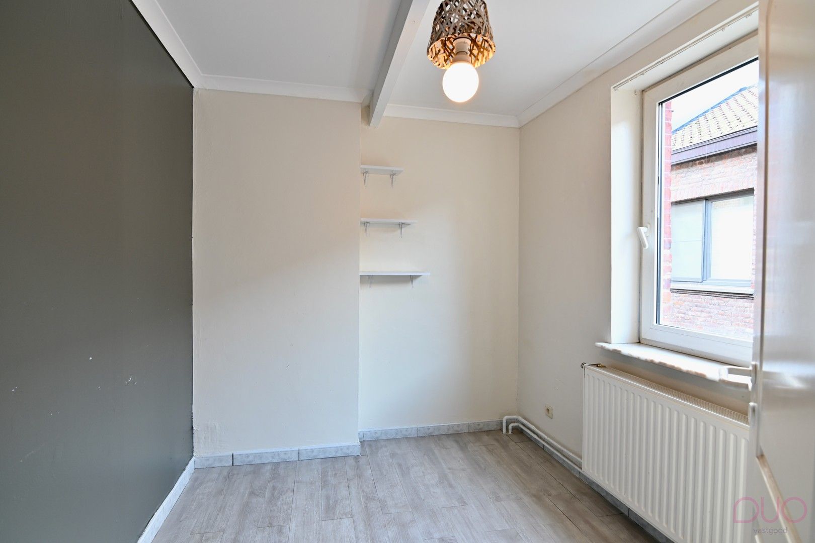 Op te frissen stadswoning met drie slaapkamers in rustige buurt foto 8