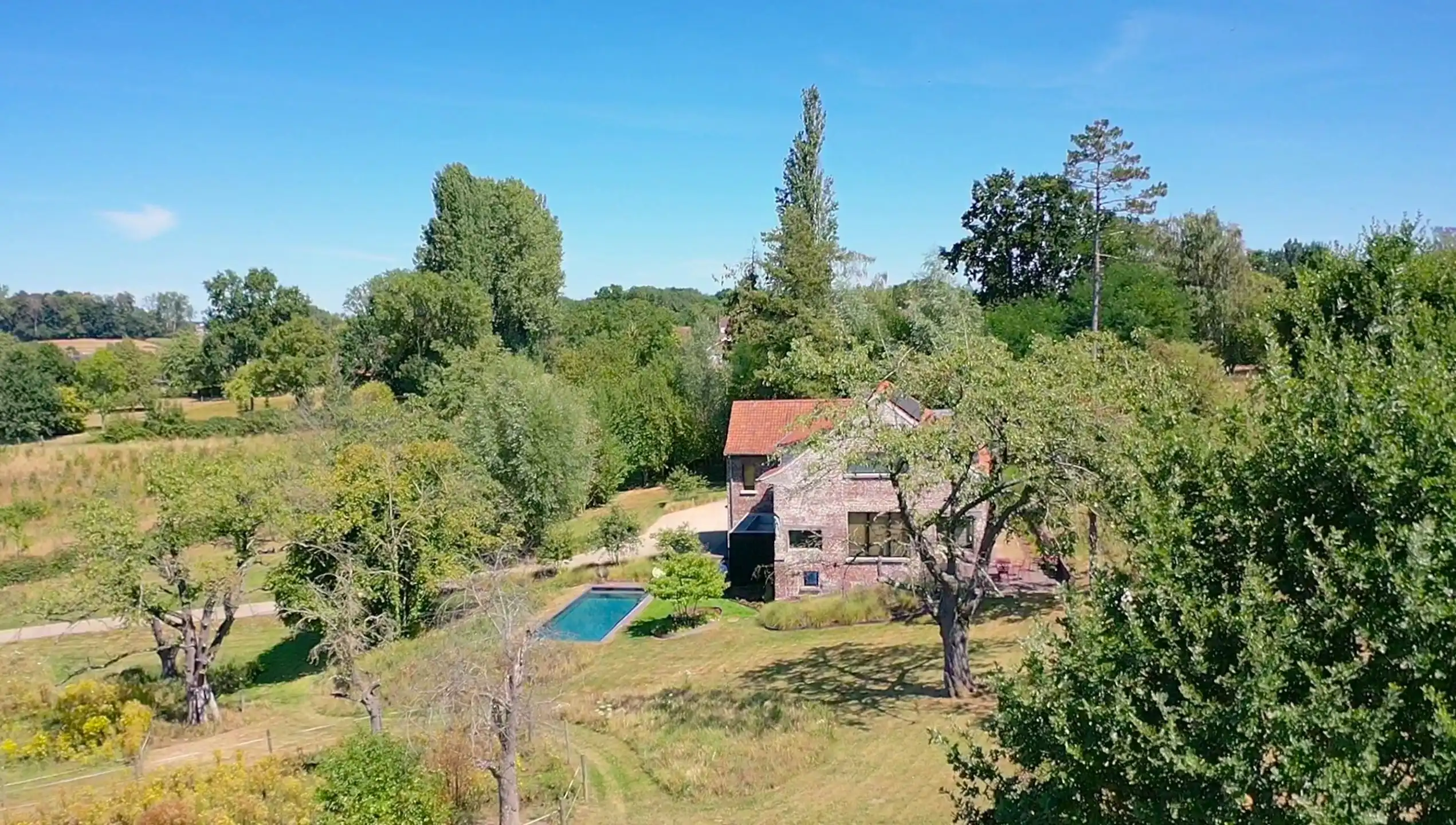 Stijlvol wonen in een uitzonderlijk groene setting foto 8