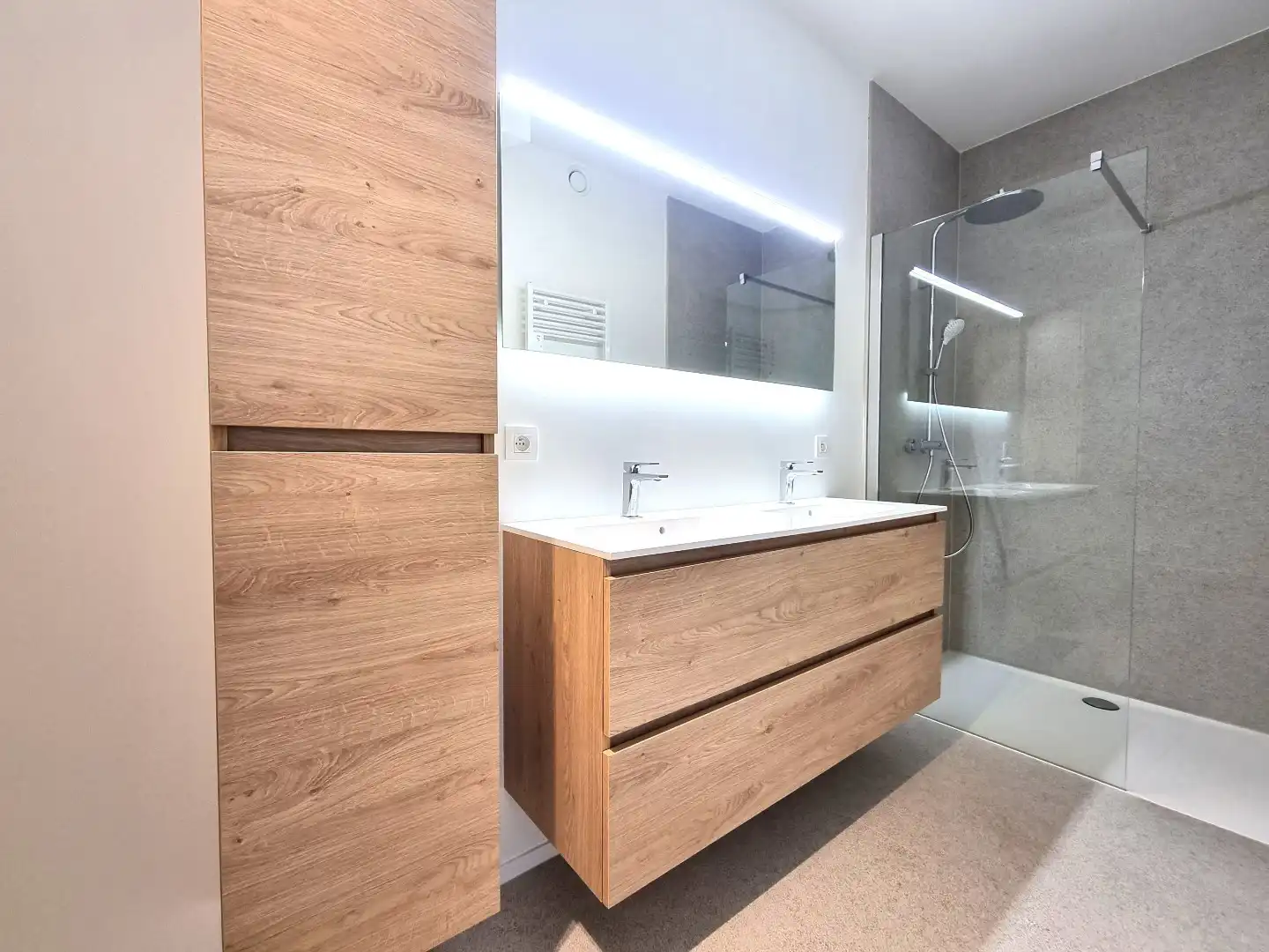 Uniek aanbod: duplexappartement in de prestigieuze Heldentoren foto 18