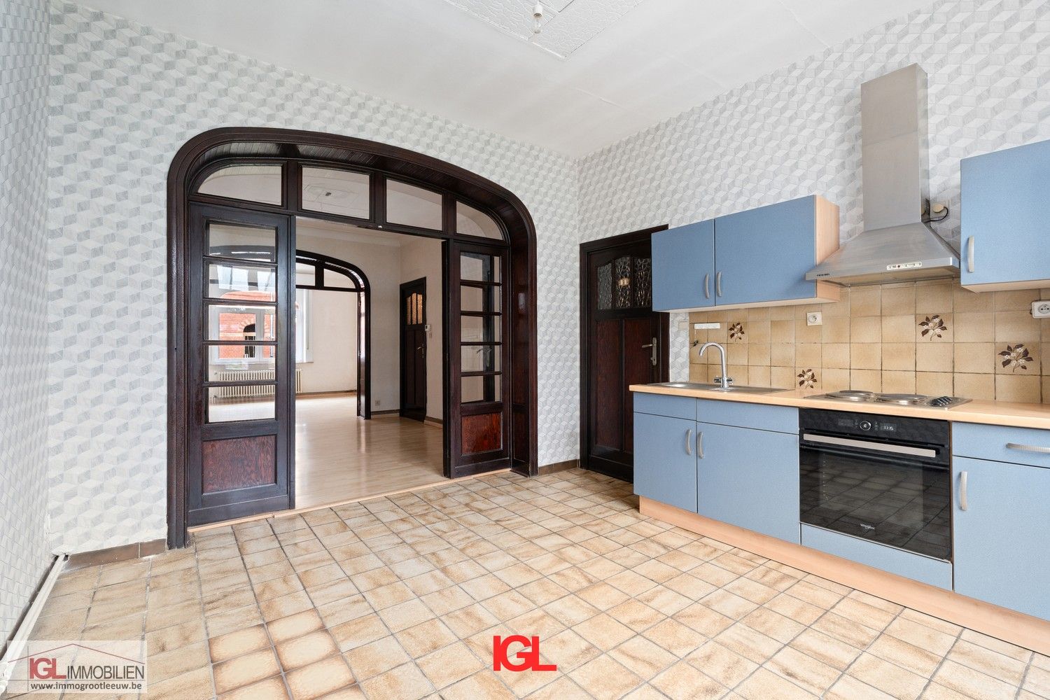 Karaktervolle ééngezinswoning met 4 slaapkamers en mooie tuin in het centrum van Ruisbroek foto 9