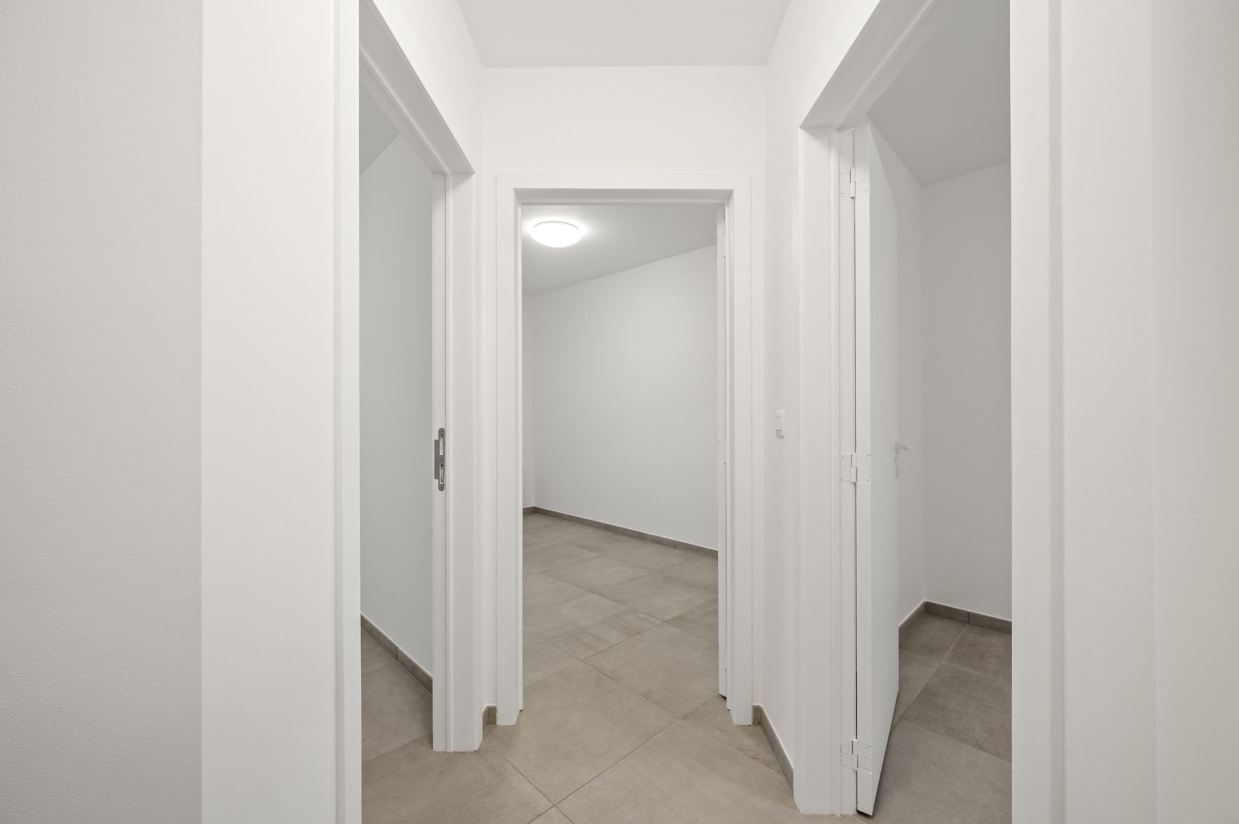Zonnig nieuwbouw tuinappartement te ITEGEM foto 13