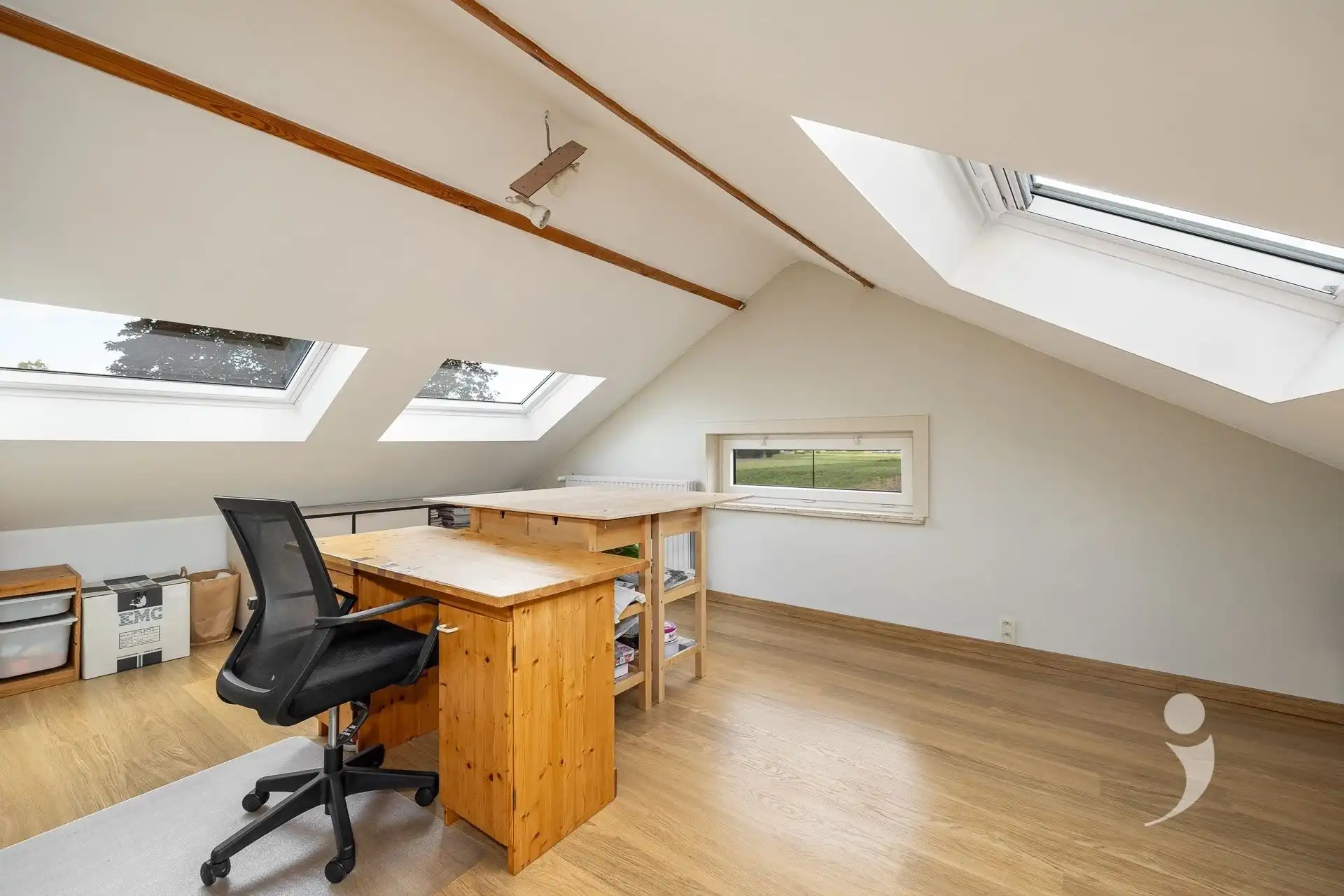 Gerenoveerde woning met prachtig zicht over de velden foto 21
