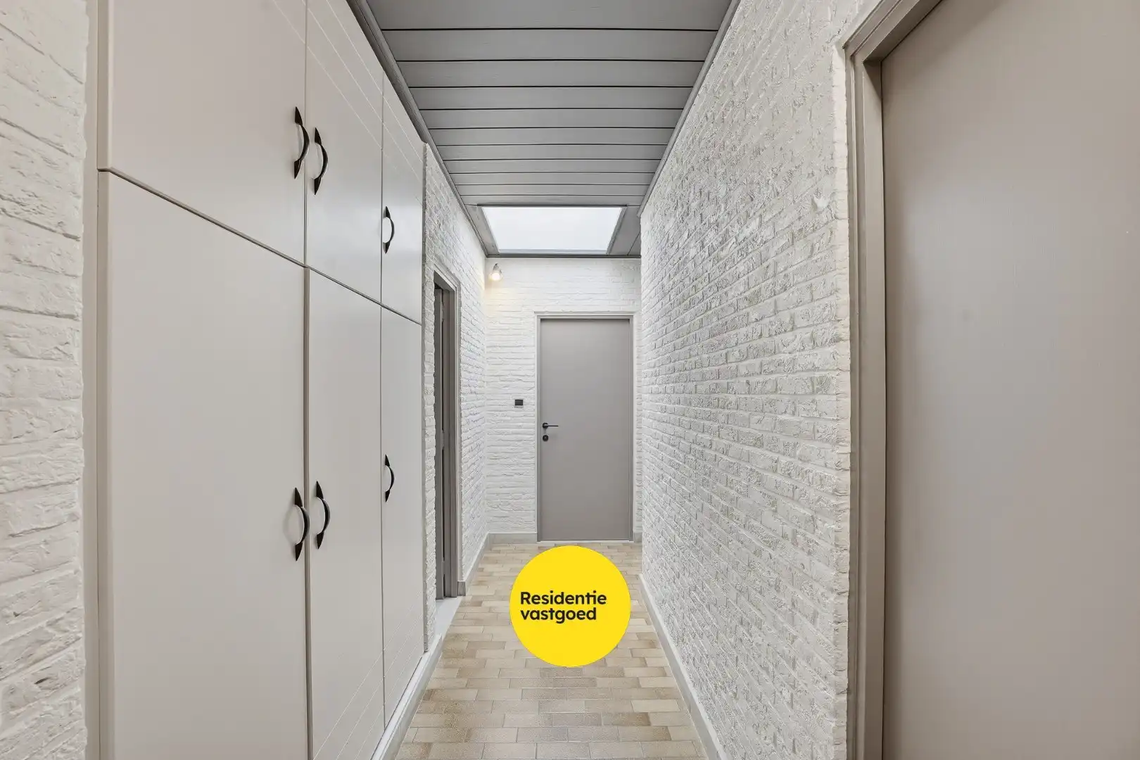 Volledig instapklare bungalow met praktijkruimte foto 13