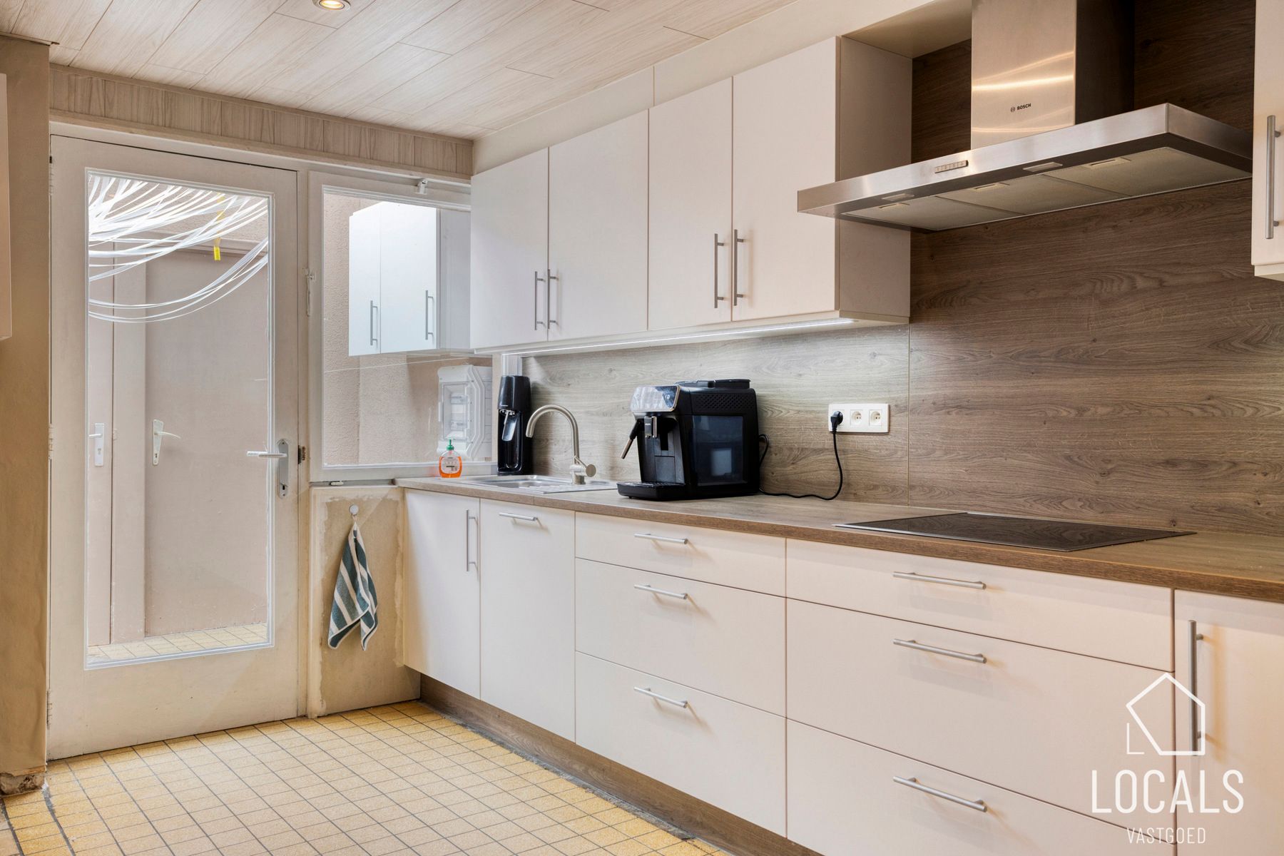 INSTAPKLARE WONING MET 4 SLAAPKAMERS  + TUIN EN GARAGE foto 12