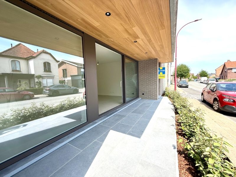 Gelijkvloers nieuwbouwappartement met 1 slaapkamer, zonnig terras en carport foto 15