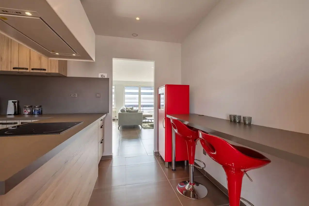 Appartement met twee slaapkamers, terras en autostaanplaats te midden van centrum foto 9