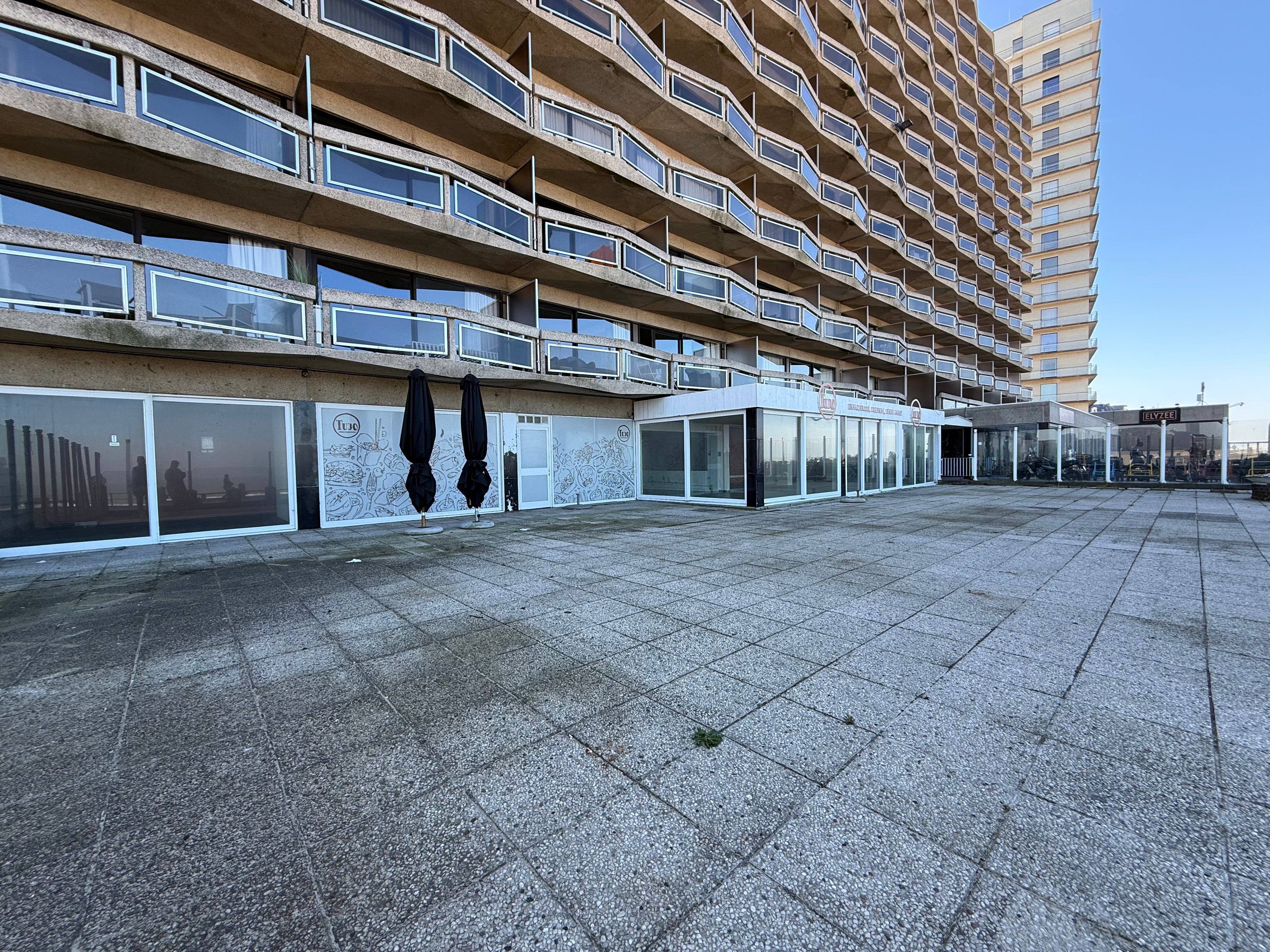 Handelsgelijkvloers 150m² Zeedijk foto 3