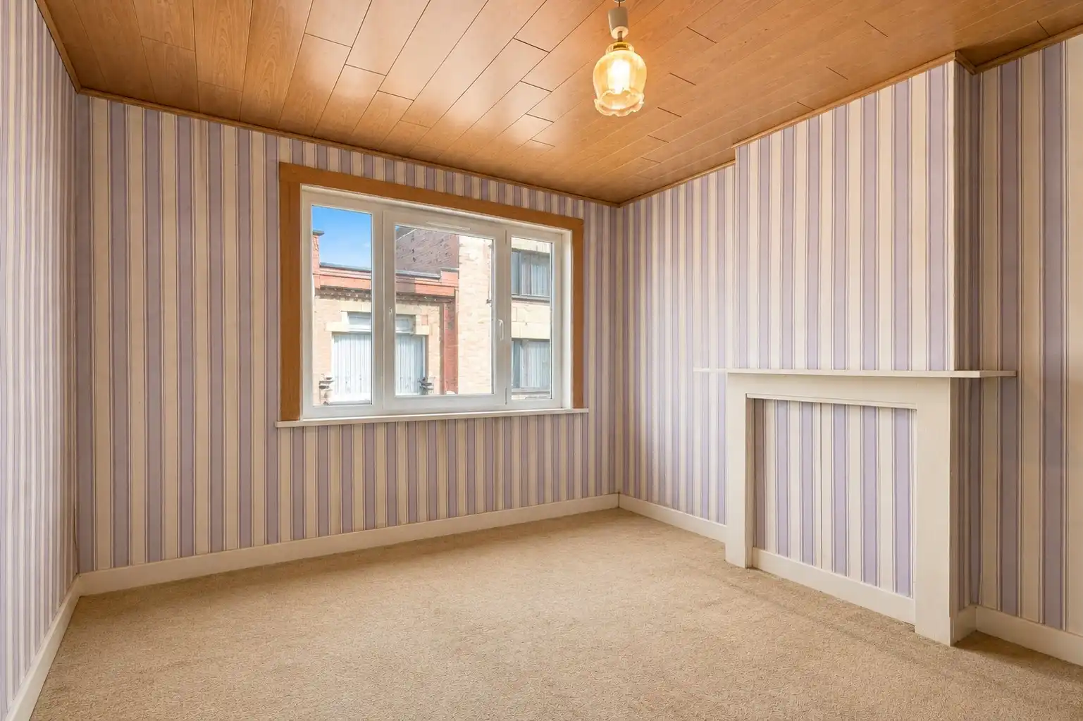 Te renoveren woning met 3 slaapkamers, kelder en zuidwestgerichte stadskoer in Tielt! foto 12