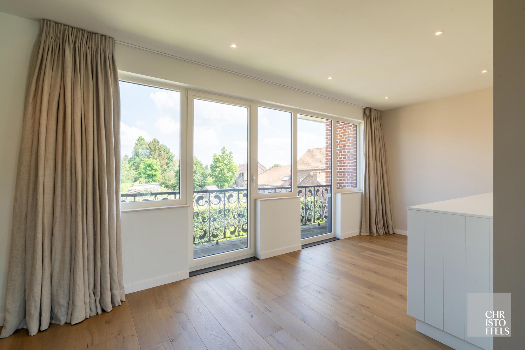 Standingvolle riante villa met kantoren/praktijk en parktuin van 1.906m²!  foto 22