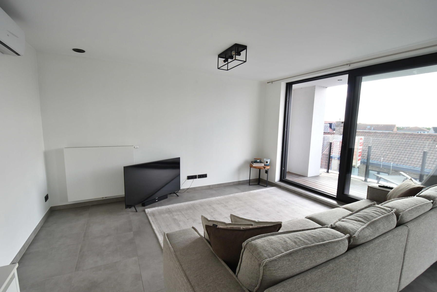 Appartement te huur foto {{pictureIndex}}