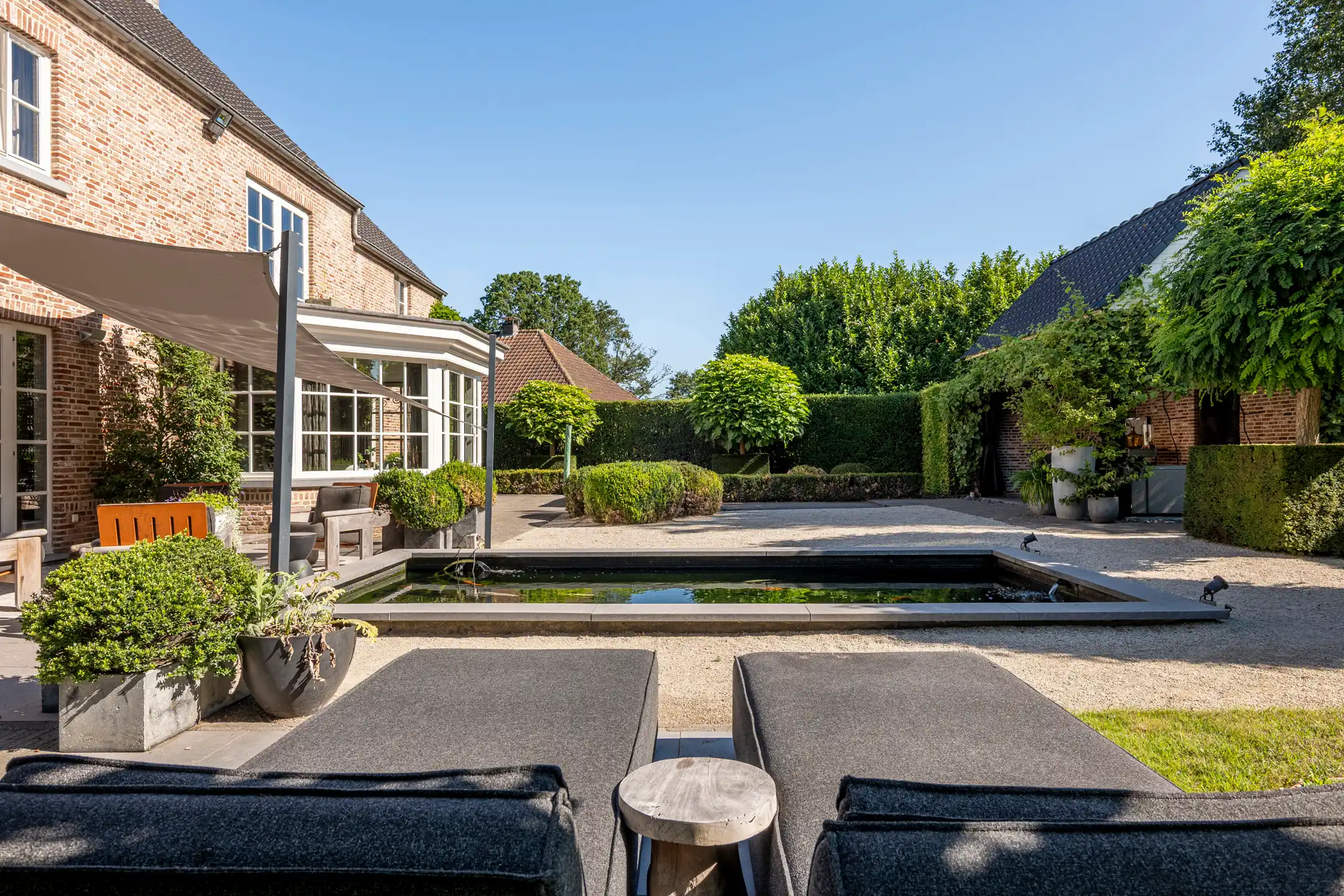 Luxe  villa met een oppervlakte van 475m²  op 1.383m² grond. foto 33