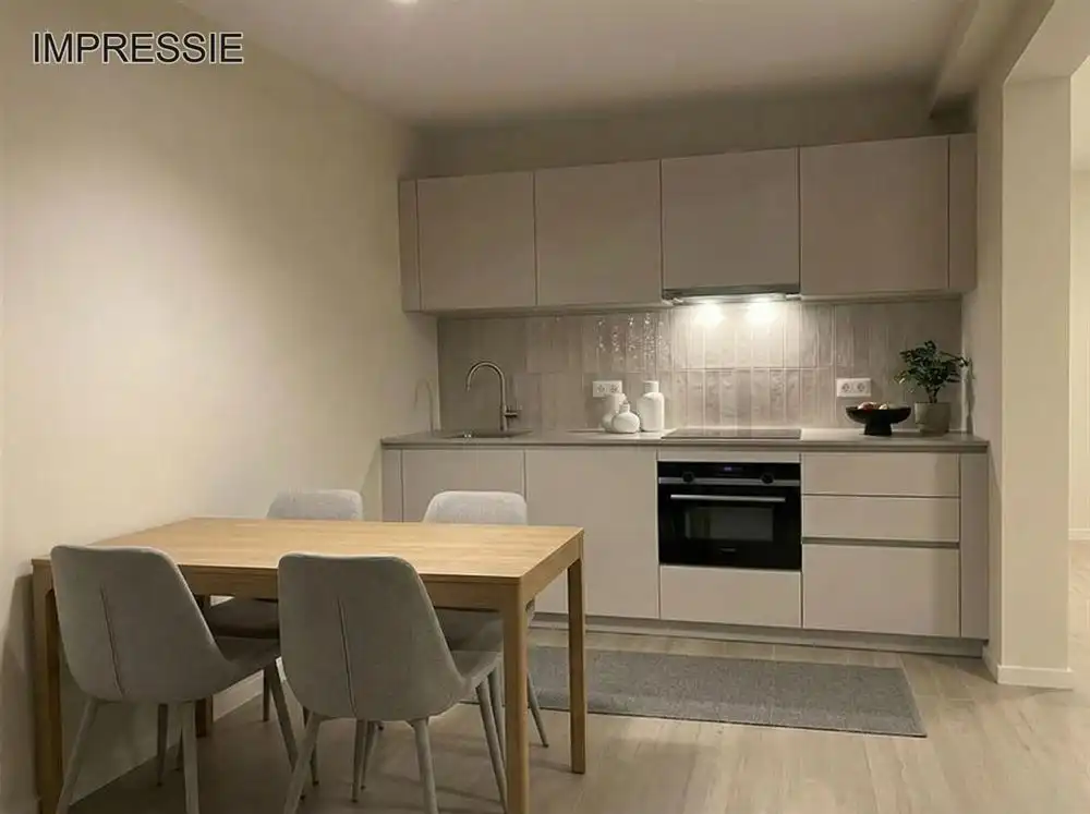  REEDS 92% VAN HET PROJECT VERHUURD! foto 2