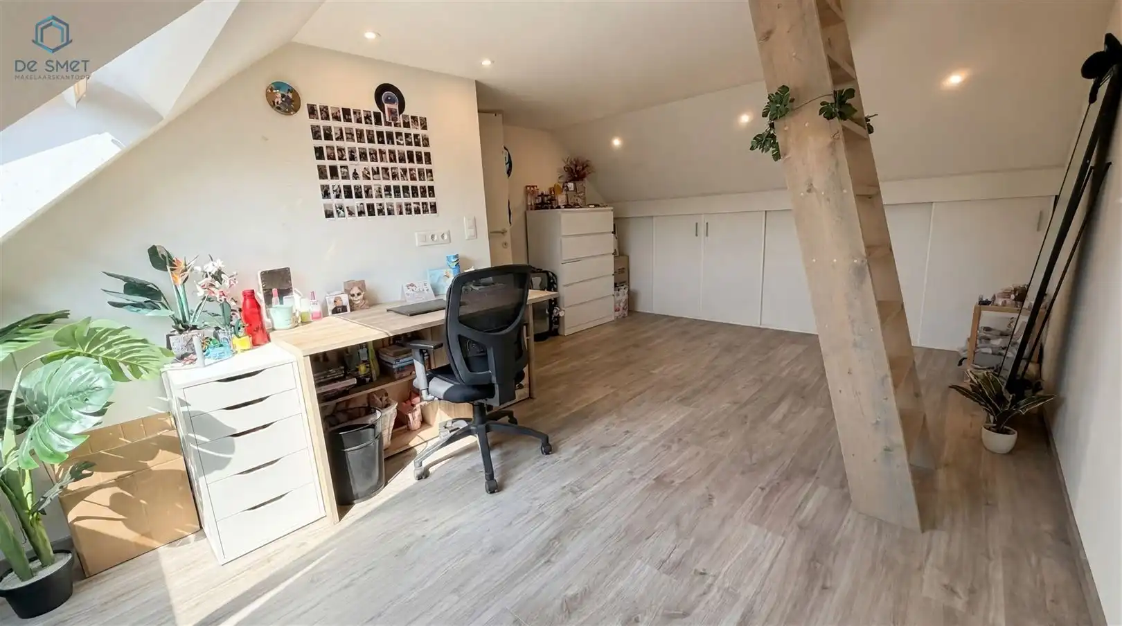 Instapklare gezinswoning met 3 slaapkamers, ruime tuin en private oprit foto 24