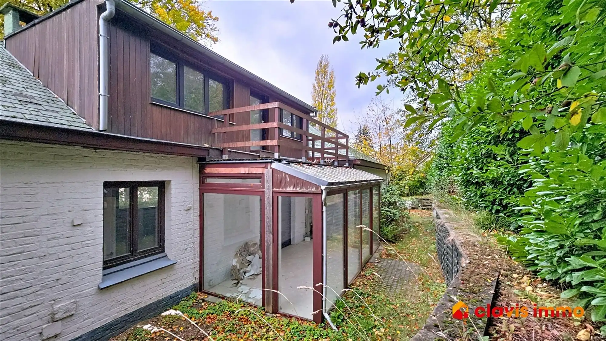 Te renoveren villa in een felbegeerde buurt foto 26