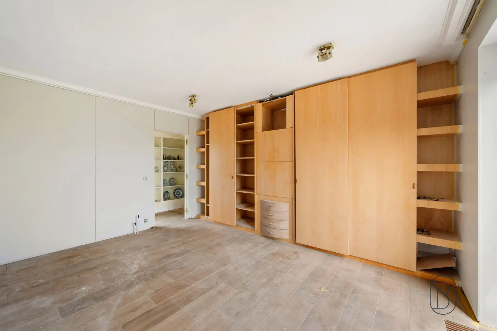Statige villa met zwembad en uniek uitzicht op 6.401m² foto 15