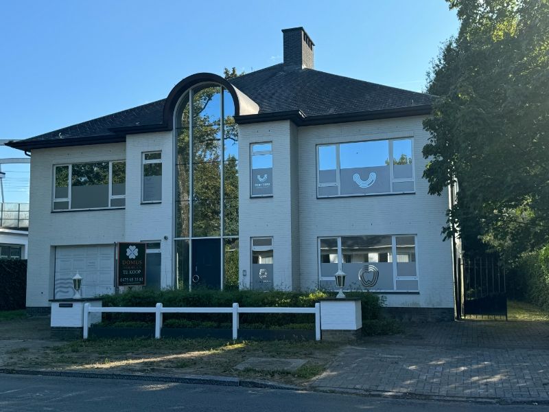 Villa met zee van ruimte , ideaal om te wonen + werken ! foto 26
