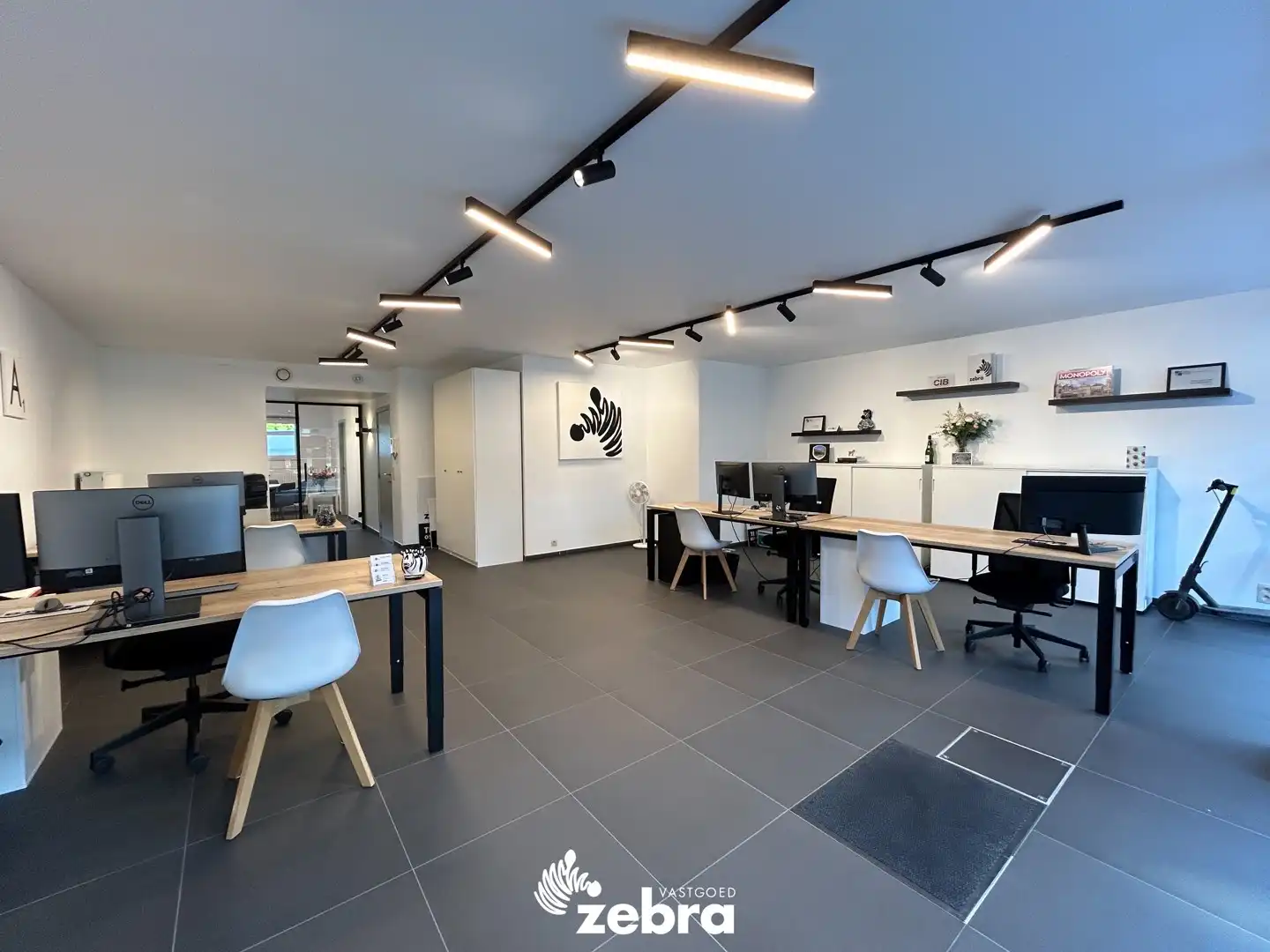 Handelspand gelegen in het centrum van Roeselare foto 2