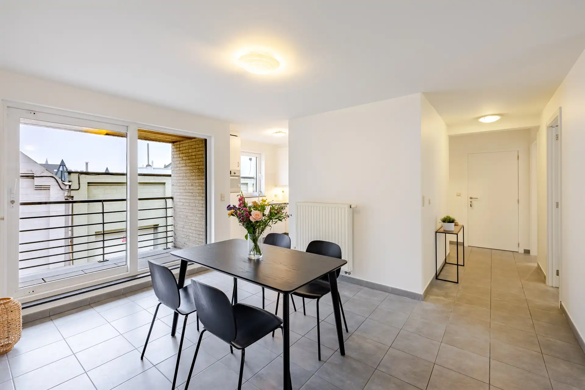 Praktisch ingedeeld appartement met twee slaapkamers op centrale ligging te Aalst foto 7