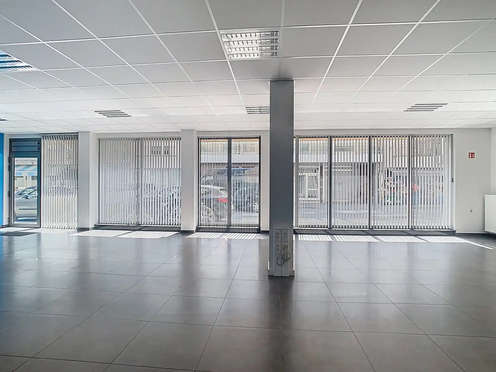 Ruim Handelspand, op Toplocatie nabij het stadscentrum! foto {{pictureIndex}}