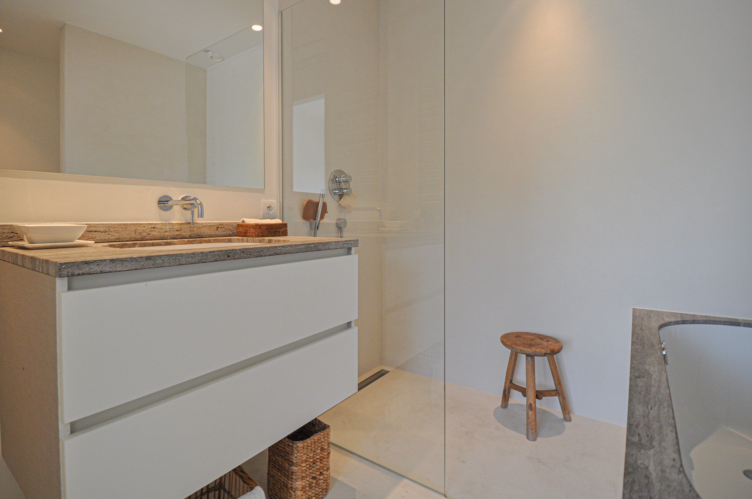 Subliem hoekappartement met ruime terrassen gelegen in het prestigieuze domein Tennis Garden. foto 28