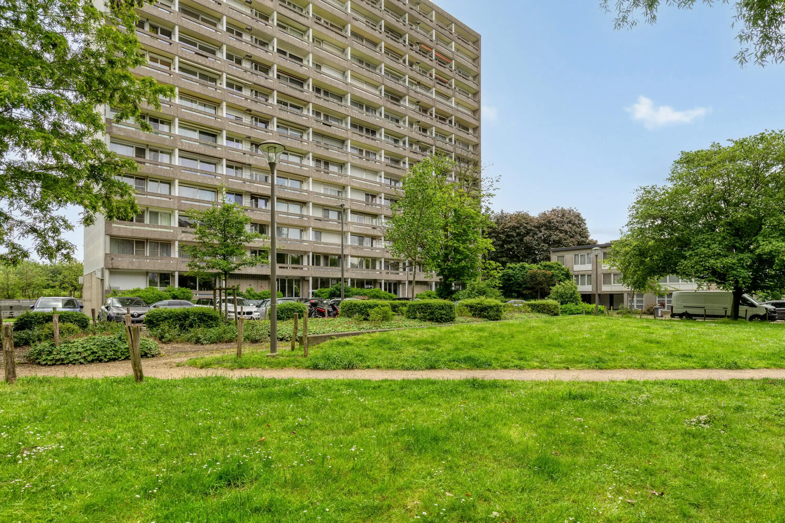 Te renoveren appartement met 2 slaapkamers in Bosuil-wijk! foto 6