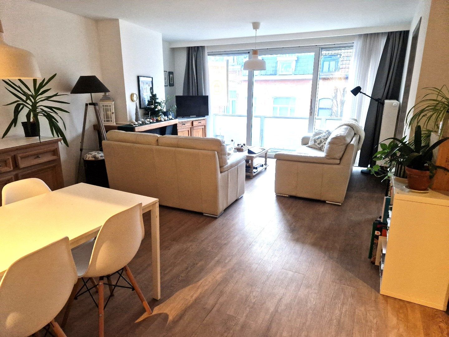 In optie : Volledig gerenoveerd en verzorgd appartement centrum Zaventem. foto 4