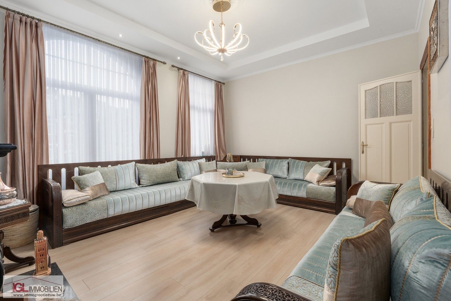 Karaktervol herenhuis met 5 slaapkamers aan het Astridpark foto 14