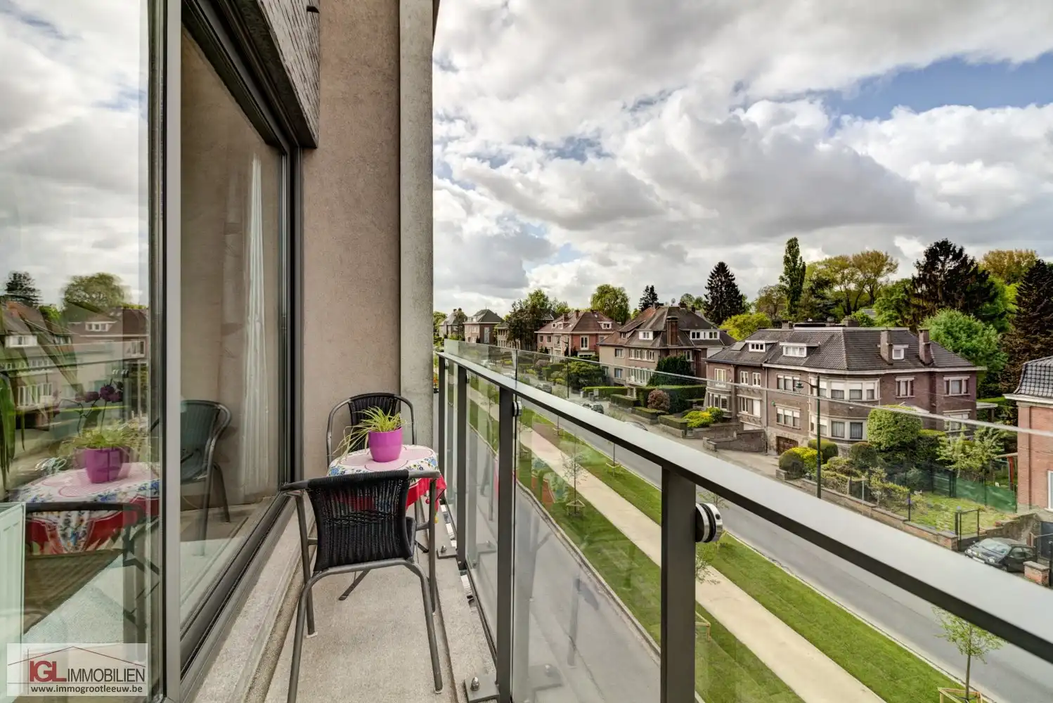 Appartement met 3 slaapkamer, garage en terras foto 10