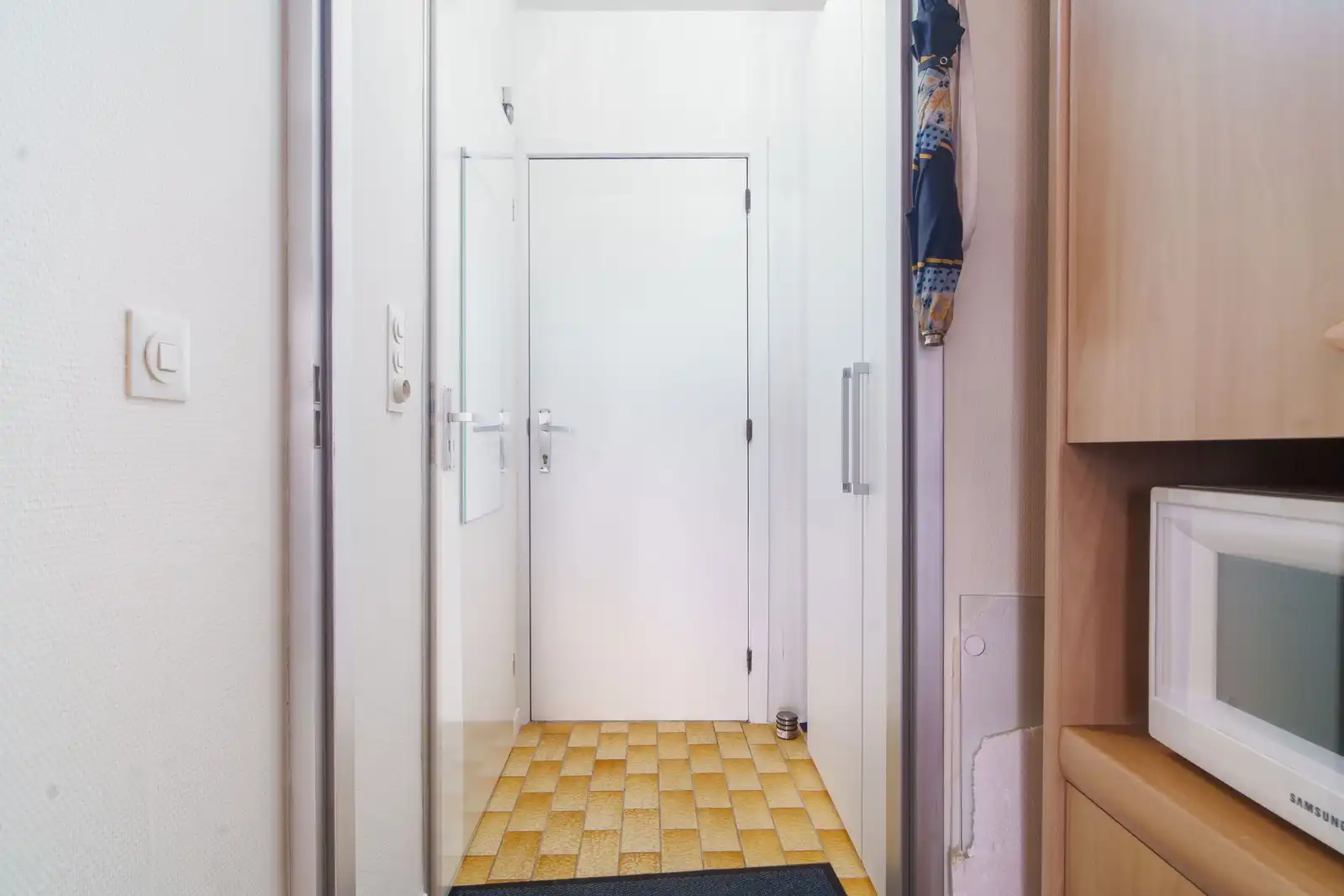 Knappe studio nabij zeedijk met fenomenaal uitzicht! foto 11