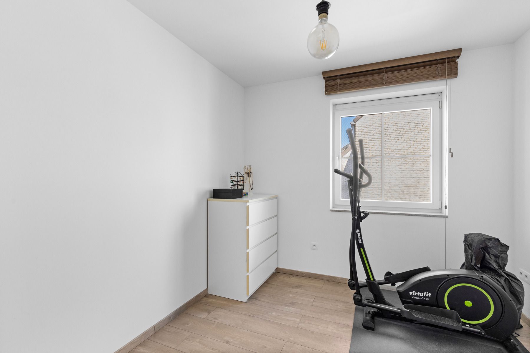 Stijlvol en energiezuinig wonen in hartje Dikkelvenne! foto 17