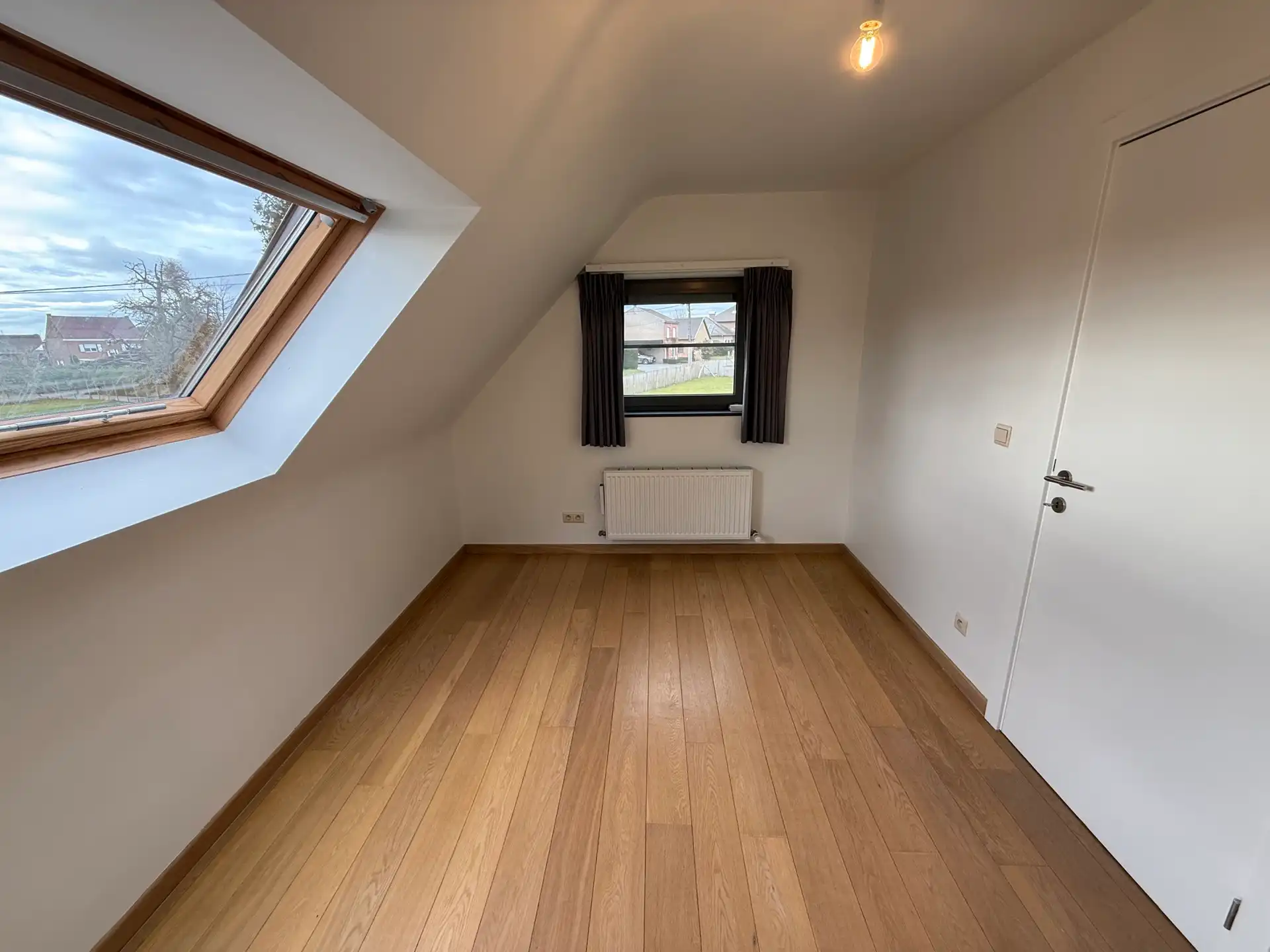 WANZELE - Rustig gelegen Villa met grote tuin. foto 15