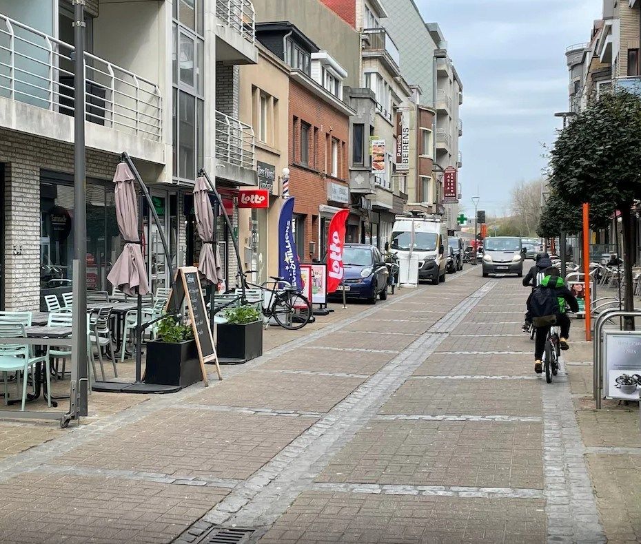 Commerciële ruimte te huur Duinenstraat 313 - - 8450 Bredene