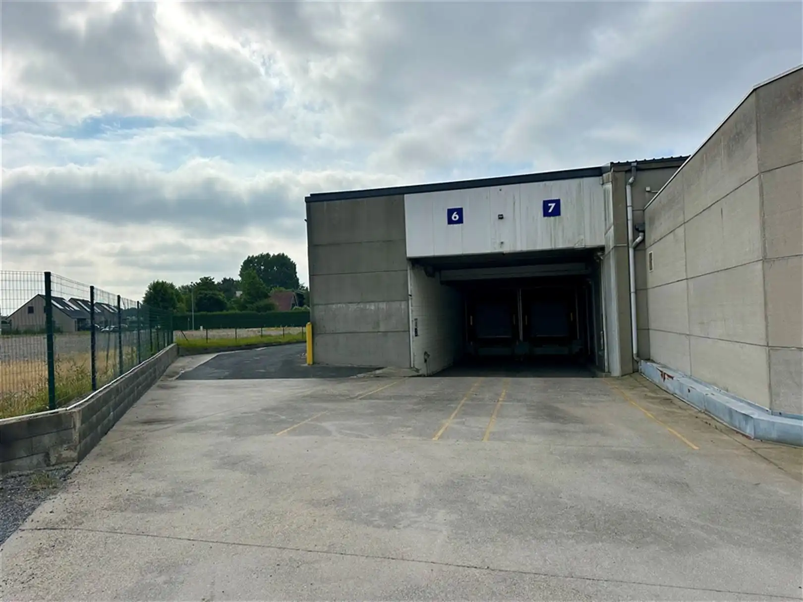 Magazijnen te huur op toplocatie in Kuurne foto 14
