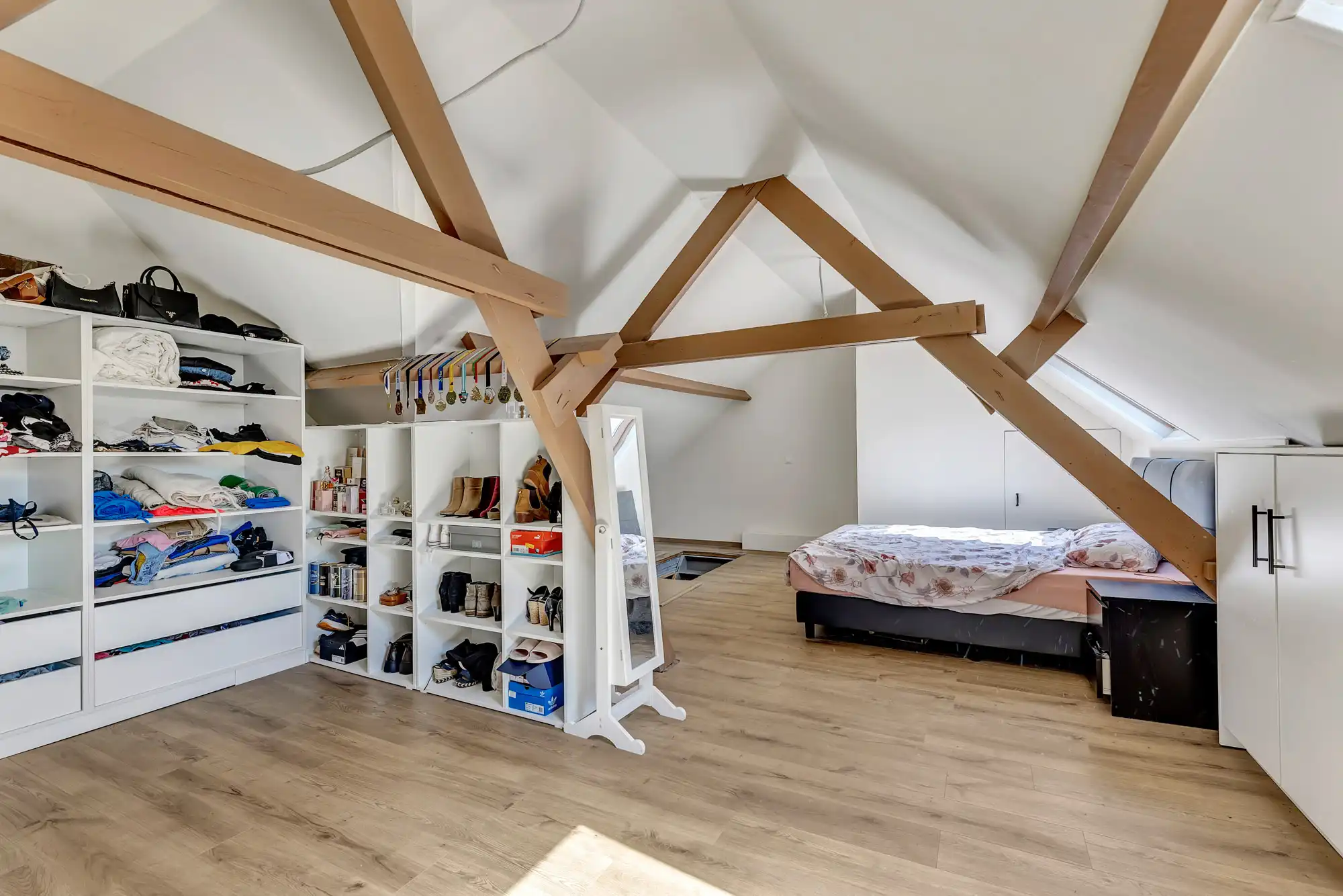 Charmante en lichtrijke woning met 3 slpk in het centrum foto 21