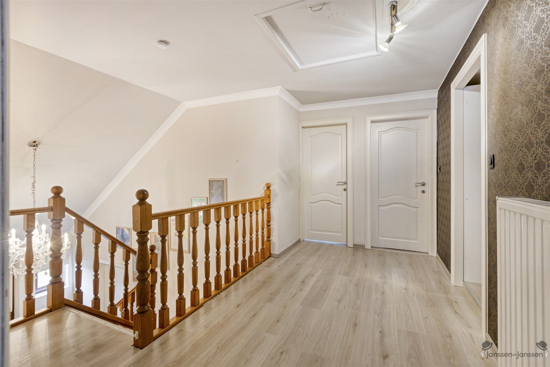 Instapklare recent vernieuwde gezinswoning foto 9