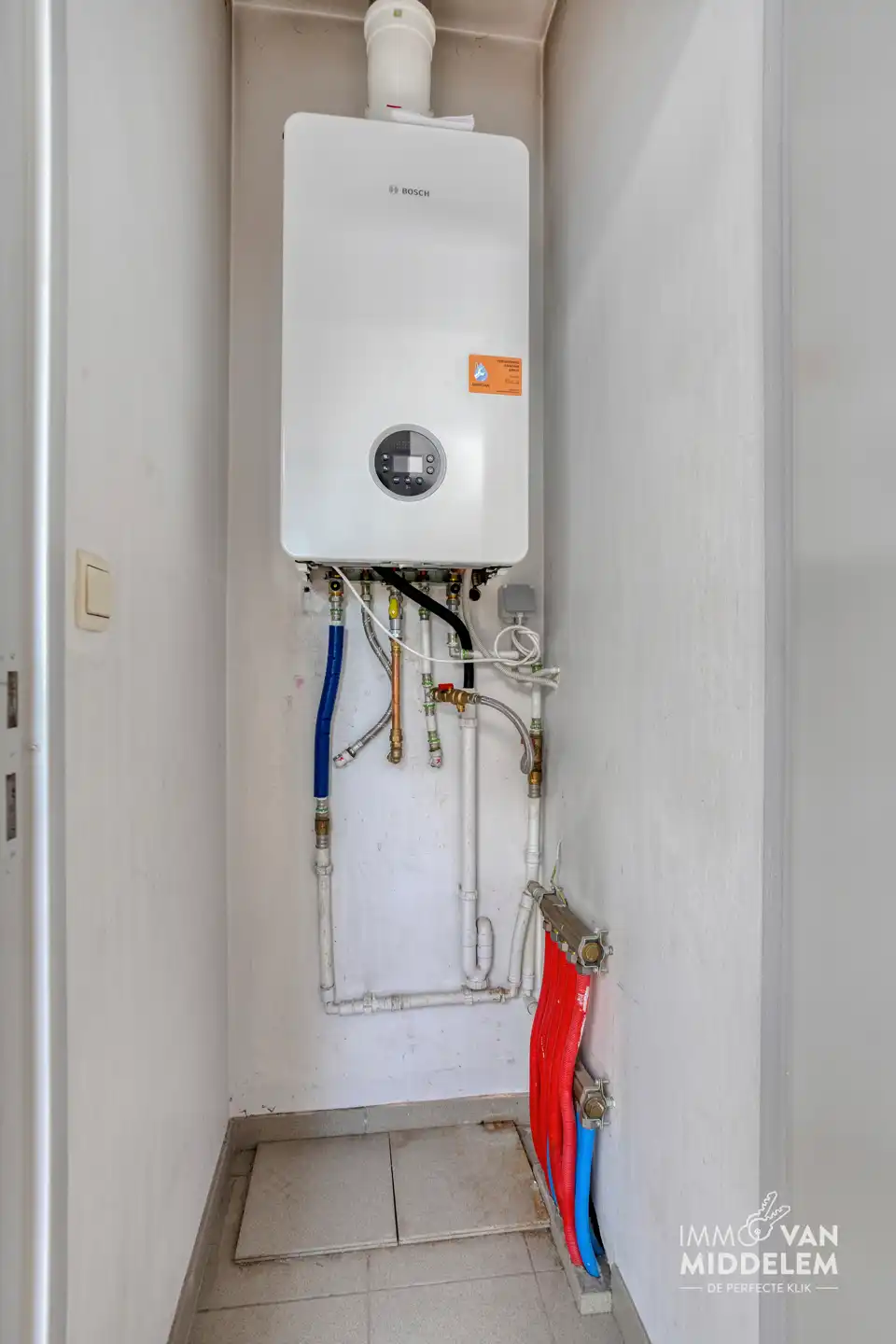 DUPLEXAPPARTEMENT MET 3 SLAAPKAMERS, GARAGE EN BERGING foto 18
