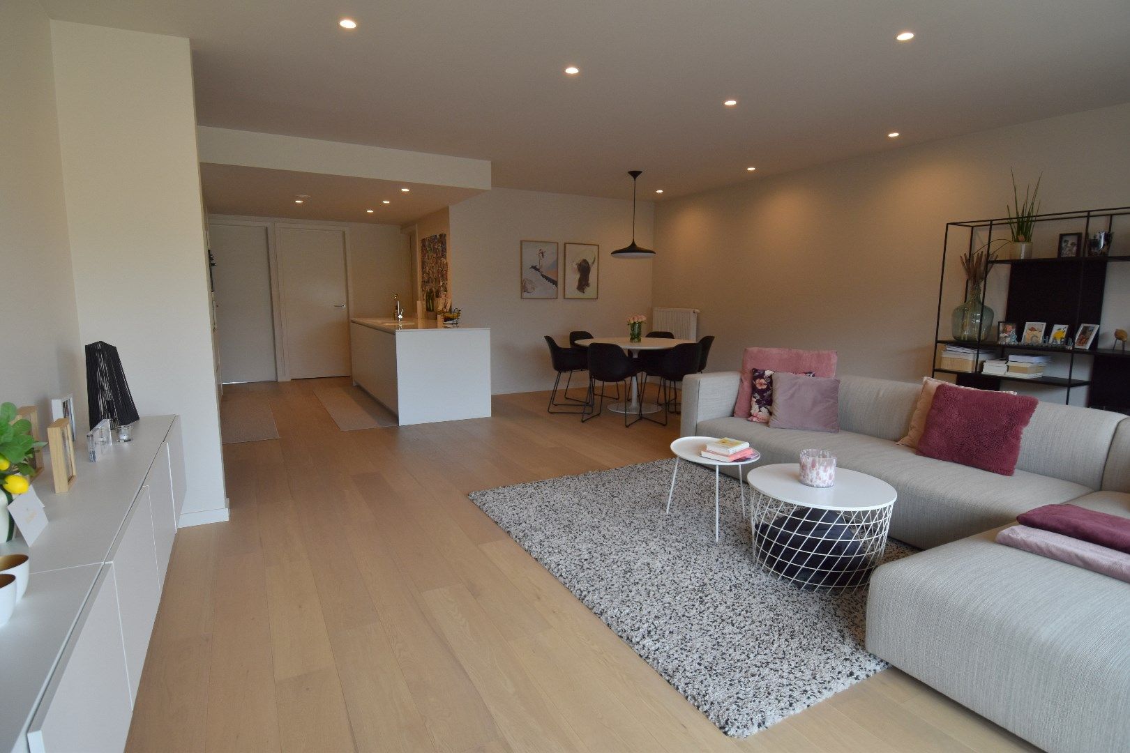 Prachtig appartement met 2 slaapkamers in Wevelgem foto 2