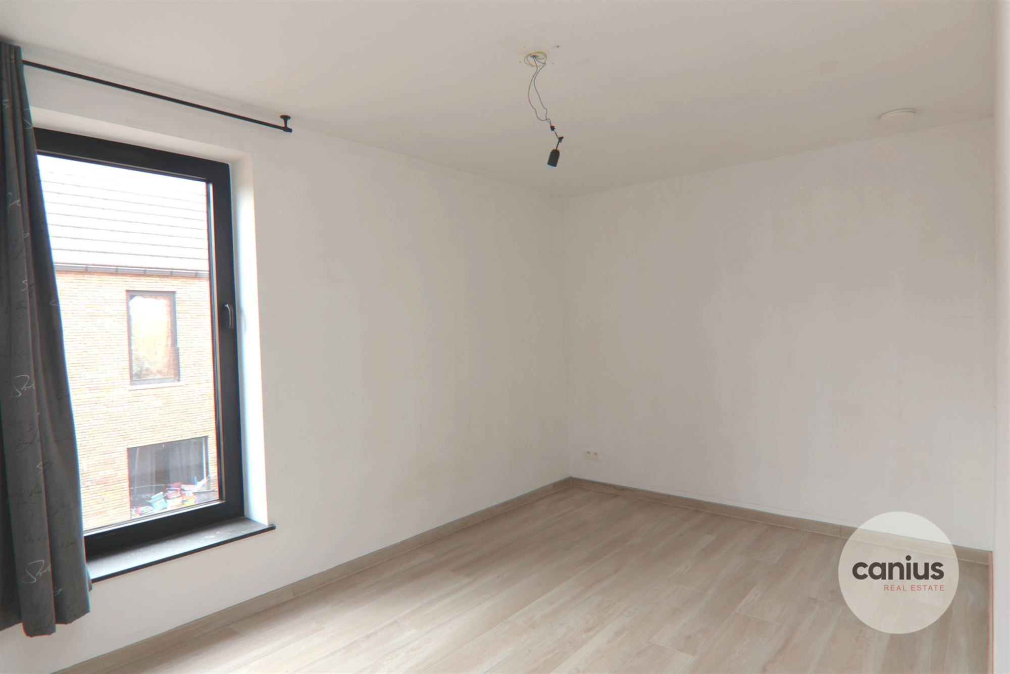 RECENTE WONING MET 3 SLKS NABIJ HET STADSCENTRUM foto 9