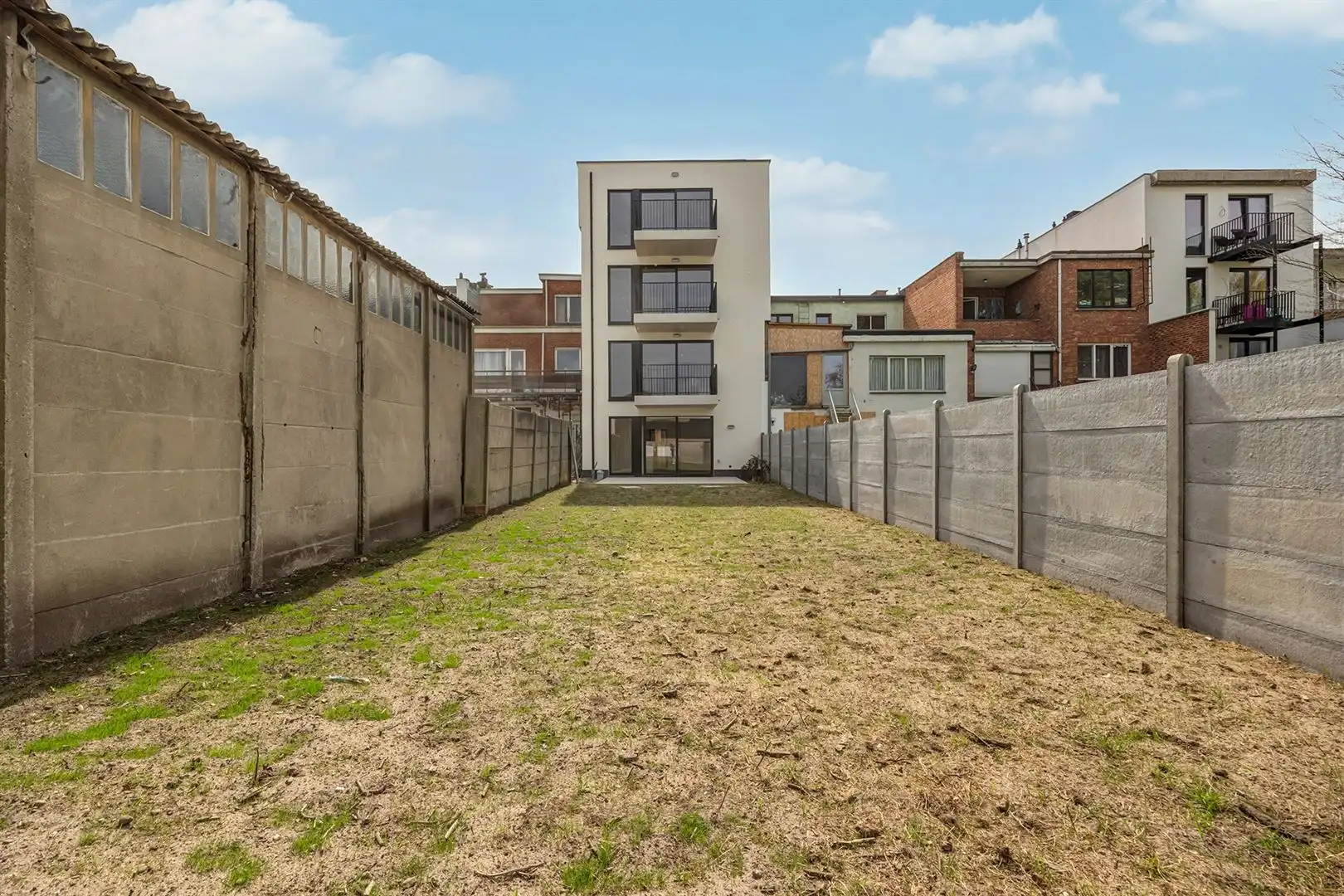 Nieuwbouwappartement onder registratierechten foto 3