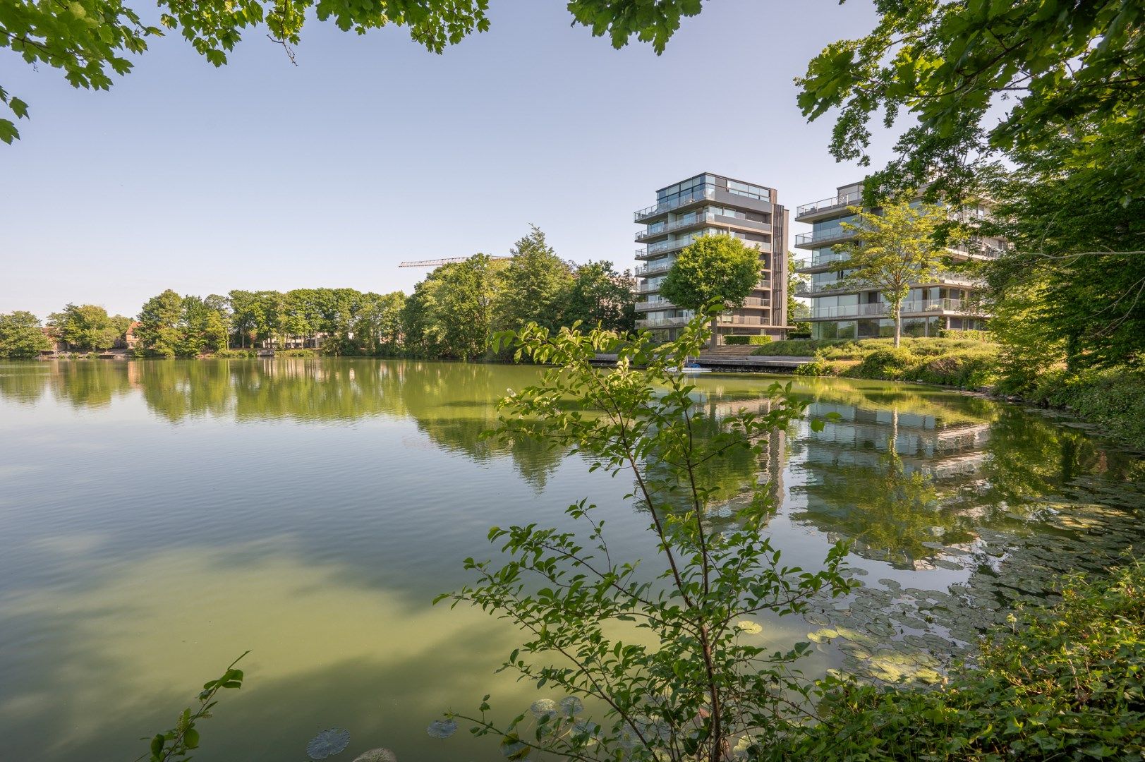 Subliem wonen aan het water - een oase van rust in hartje Sint-Michiels foto 17