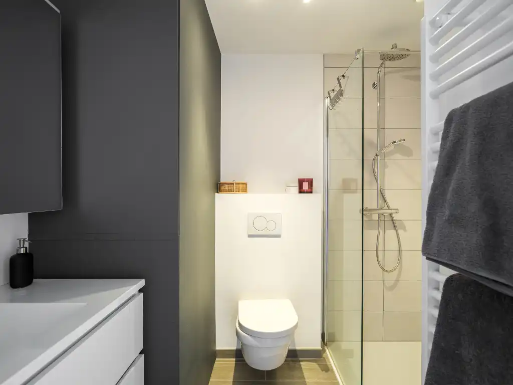 Recent nieuwbouw appartement (BJ 2020) met een aangenaam terras foto 9