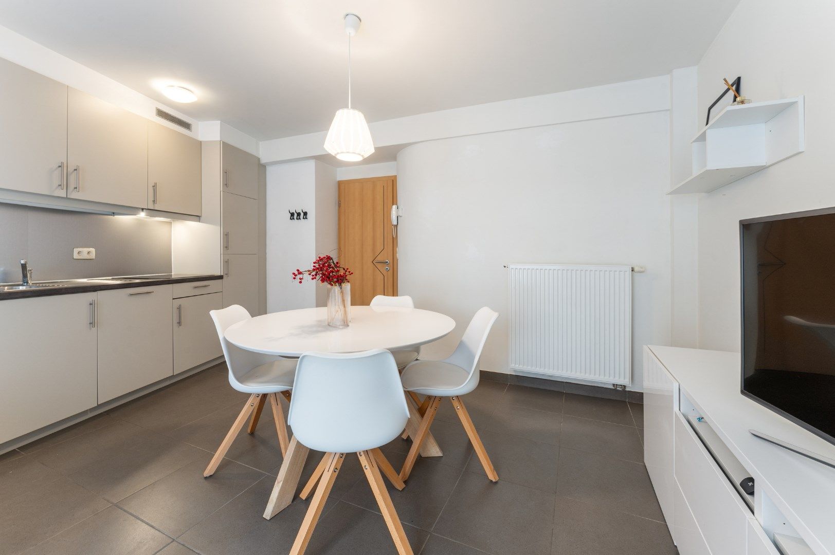 Instapklaar 2-slaapkamerappartement met gunstig EPC-label A gelegen in kleinschalige residentie! foto 5
