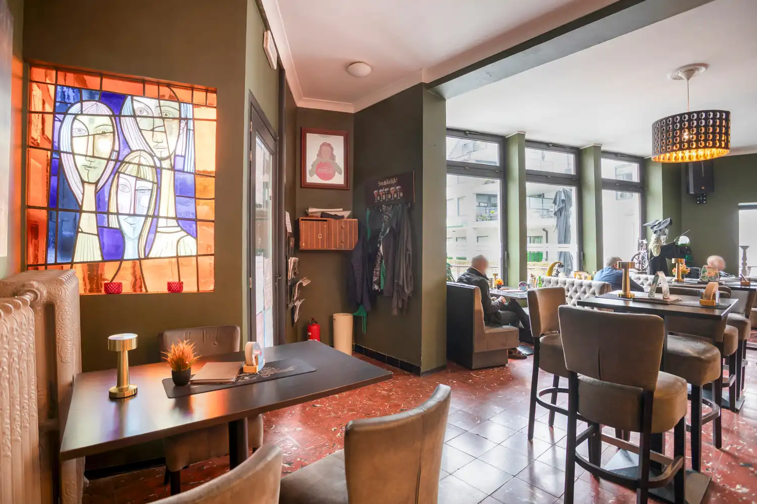 HANDELSPAND MET WOONST - UNIEKE LIGGING AAN HET STADSPLEIN EN DE DEMER foto 5