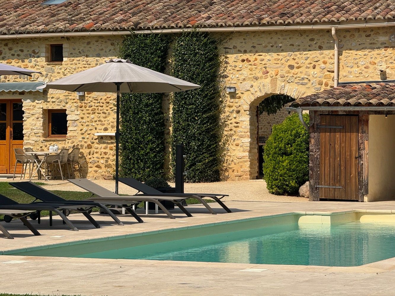 "Le Mas Des Trois Anges: authentieke 18e-eeuwse mas met luxe gîtes en verwarmd zwembad in het hart van de Provence" foto 2