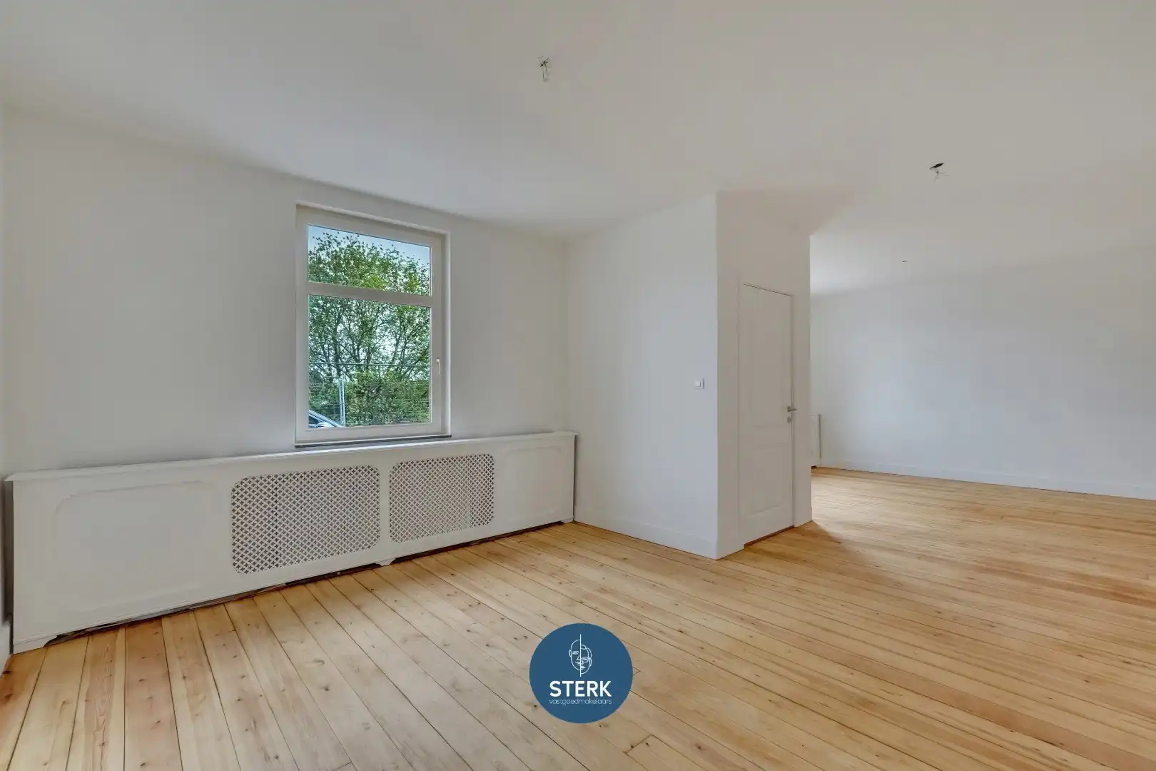 GEZINSWONING MET EEN BEWOONBARE OPP. VAN 206 M² NABIJ CENTRUM LANAKEN !  foto 8