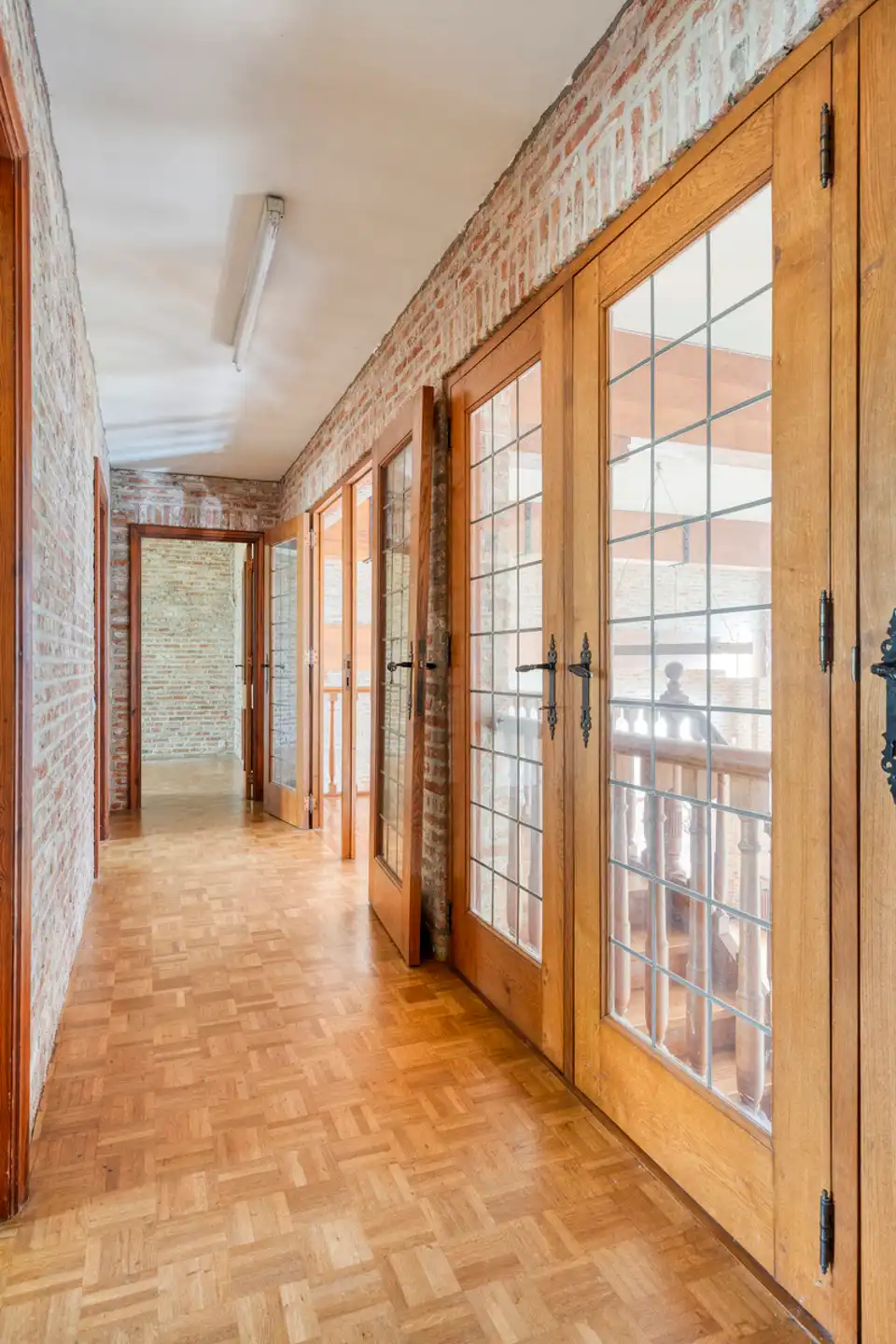 Uniek groen gelegen landhuis met eventuele praktijkruimte foto 23