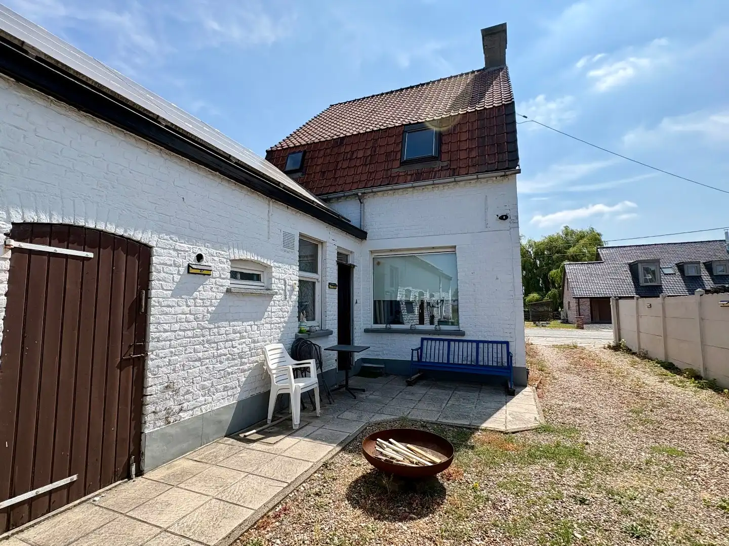 Woning te koop in het landelijke Tiegem met veel potentieel foto 15