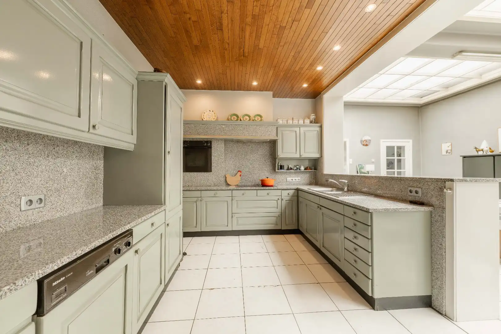 PRACHTIGE NEOCLASSICISTISCHE HERENWONING MET AUTHENTIEKE CHARME foto 10